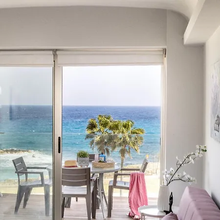 Nissia 303 Apartamento