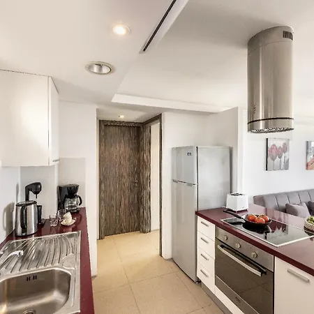 Nissia 303 Apartamento