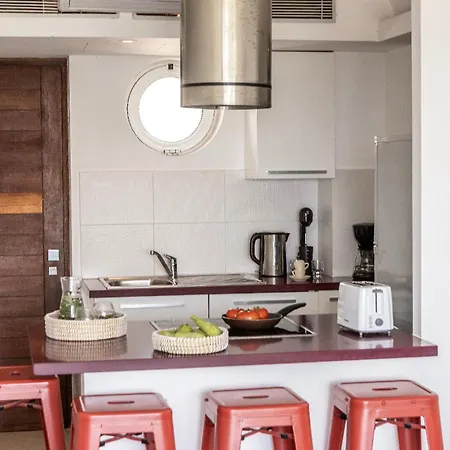 Apartamento Nissia 303 *